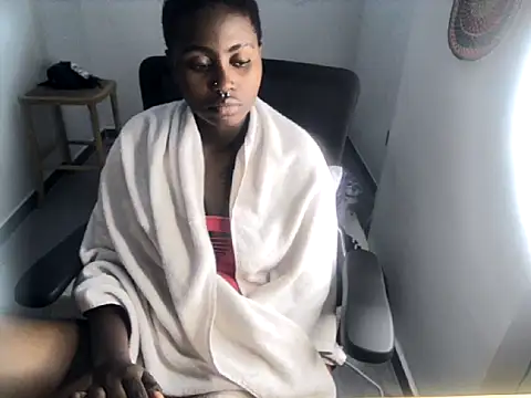 sweetsin12 live cam on StripChat