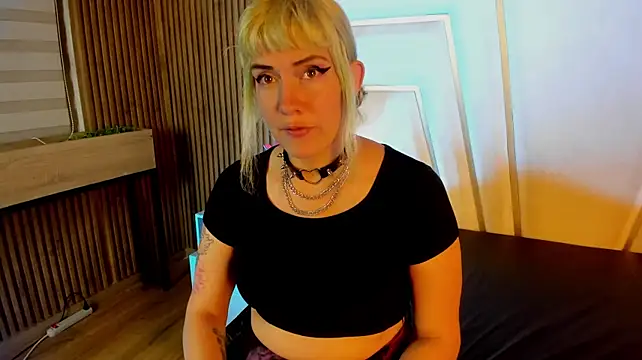 Marye_Morgan live cam on StripChat