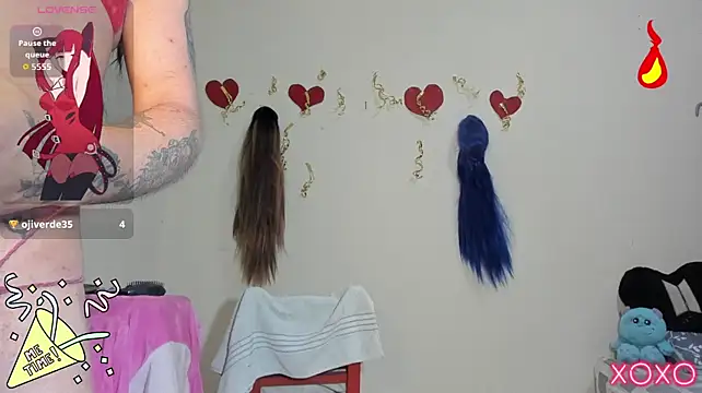 Brucee_Venture live cam on StripChat