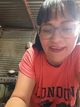 Dirty_Pregnant_Mommy live cam on StripChat