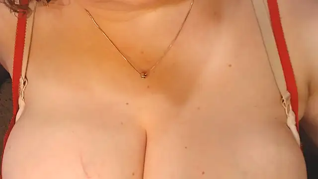 BustyKatty live cam on StripChat
