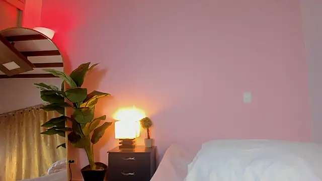 Chloefixxx live cam on StripChat
