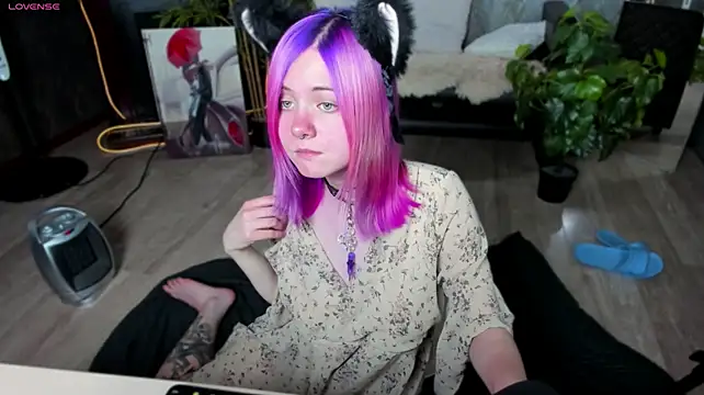 Miiu_miiu live cam on StripChat