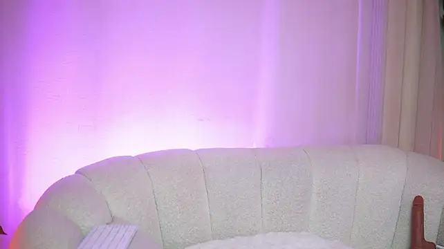 MaeveSun live webcam