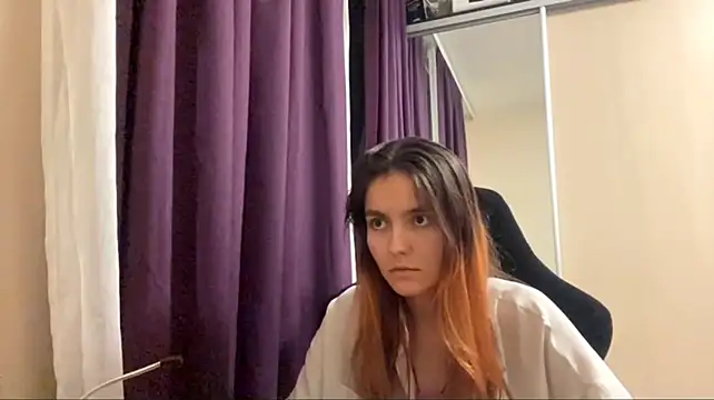 VelvetEden live cam on StripChat