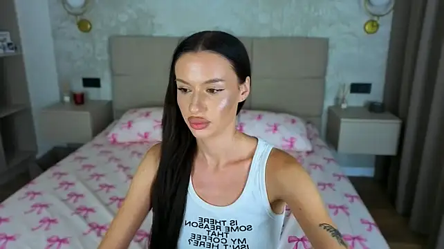 Snow_WhiteeeX live cam on StripChat
