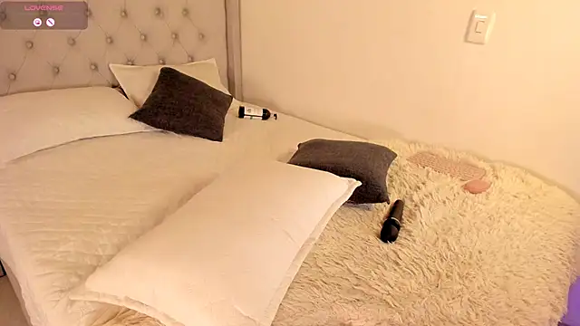 kristal_benet live cam on StripChat
