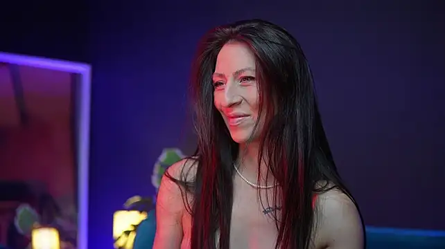 RubyRosa live cam on StripChat