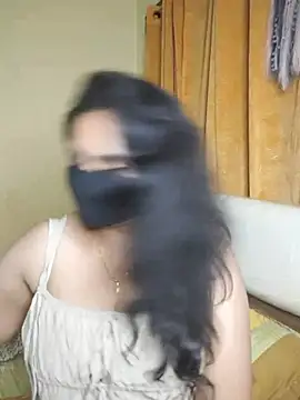 Sravvi499 🎯 free nude cam