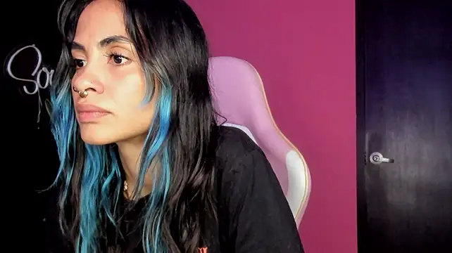 azula_lillet live cam on StripChat