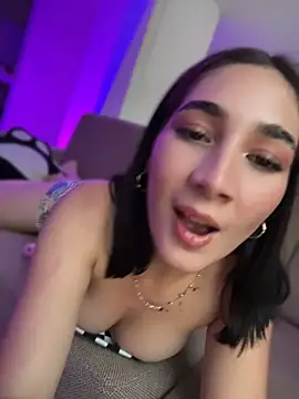 isa_hil live cam on StripChat