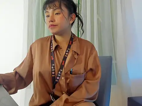 Yumiko_Hana live cam on StripChat