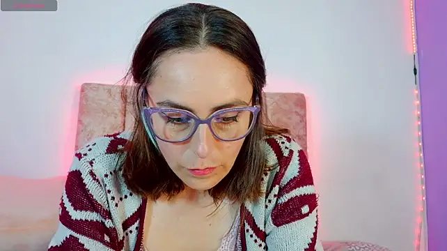 Ava_Raye