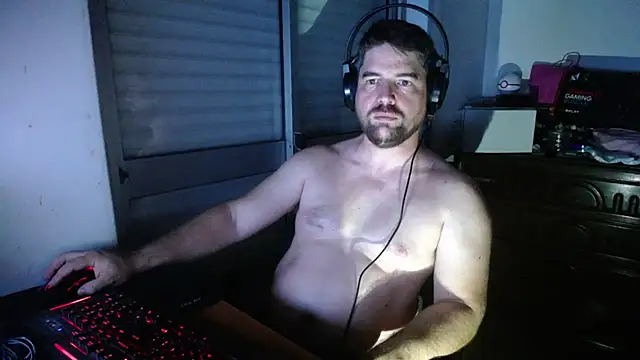 Kohaynewbie live cam on StripChat