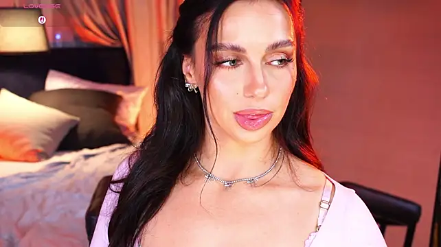 LunaNight live cam on StripChat