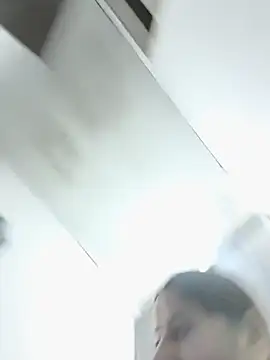 Erikha_ruiz live cam on StripChat