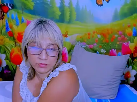 indianroxy live cam on StripChat