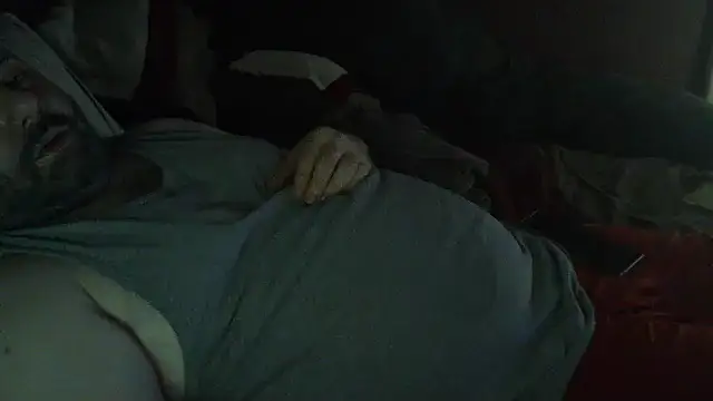 immikew1975 live cam on StripChat
