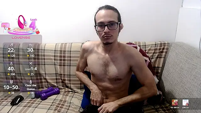 cholitohermoso live cam on StripChat