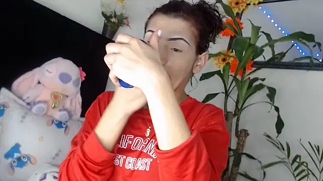 NathalialLooes live cam on StripChat