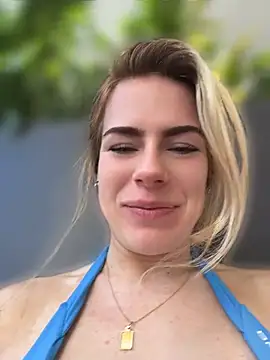 oliviafranciis live webcam