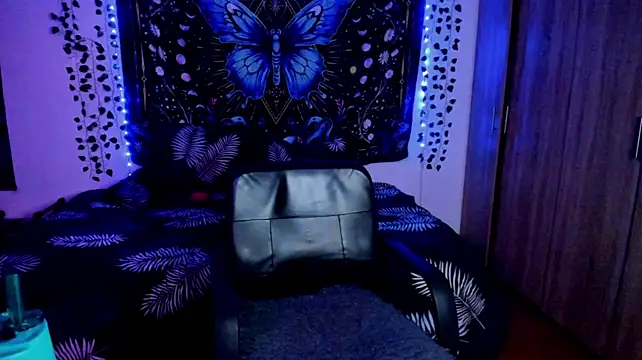 alice_666f live cam on StripChat