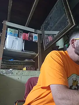 ultimateBWC live cam on StripChat