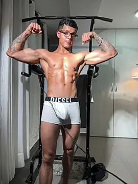 Paradise_boy__ live cam on StripChat