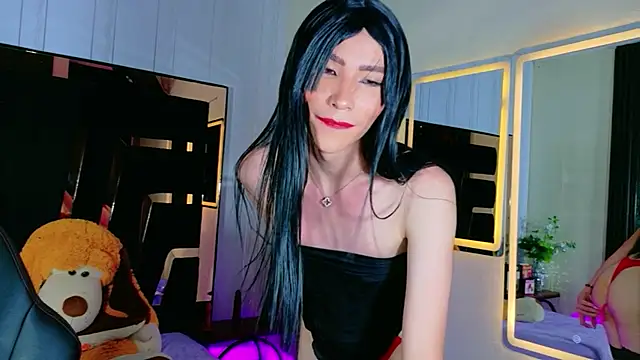 Thamara_Robertss live cam on StripChat