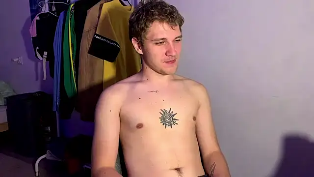 Bob_bucks live cam on StripChat