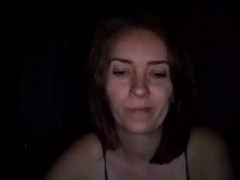 JenniferAlone webcam