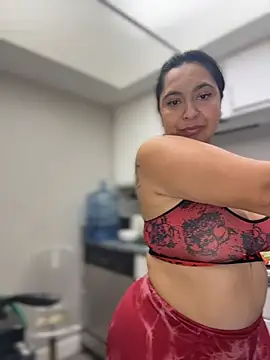 latina_curvy22 (F young) - slap pussy / BIG Squirt #2