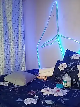 Eve_Scarlet live cam on StripChat