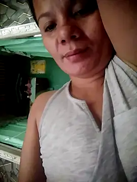 bomb_shiela live cam on StripChat
