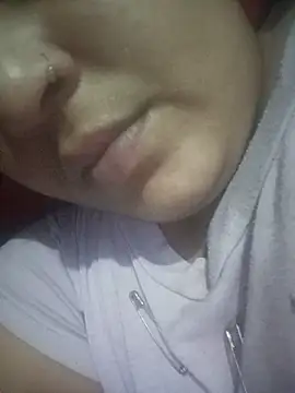 Priya_089 live cam on StripChat