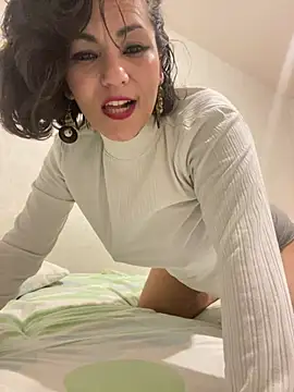 eva_luz live cam on StripChat