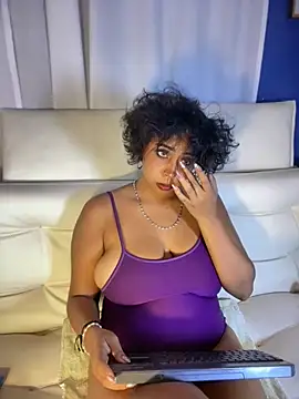 SamaraDesire live cam on StripChat