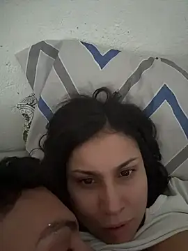 LuckyGuyyyy live cam on StripChat