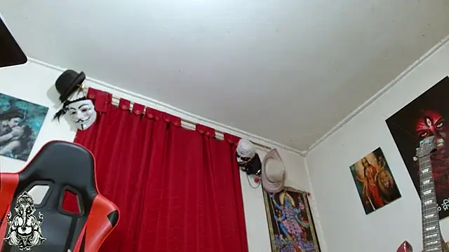 Amanda_Valeska live cam on StripChat