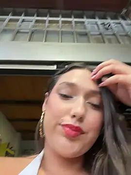 Naughty-Samanta- live cam on StripChat