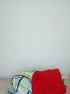 Luna_Dorada live cam on StripChat