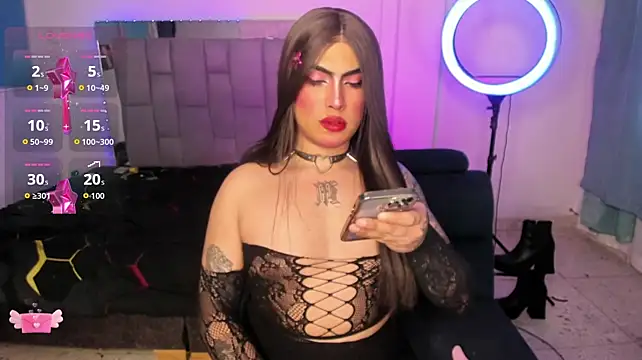 Sophie_whitexxx live cam on StripChat