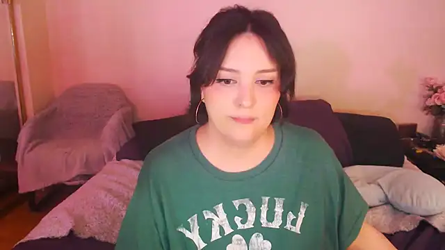 JadeViolet live cam on StripChat