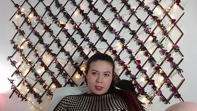 Samantha_Wallker live cam on StripChat