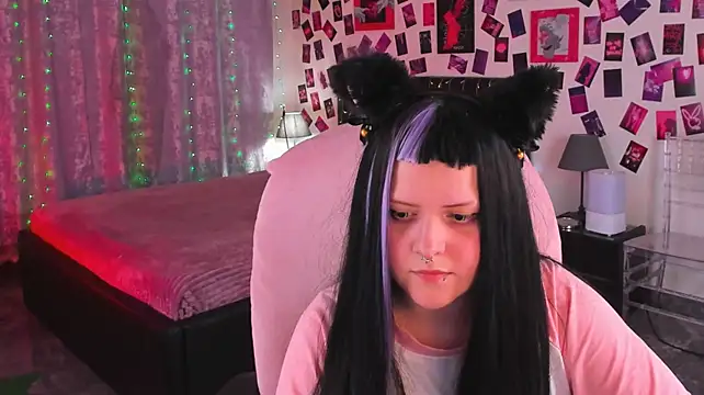 Biooohazard live cam on StripChat