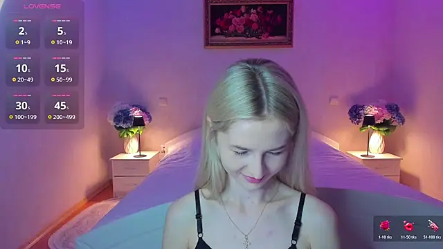 Julie_Blaze live cam on StripChat