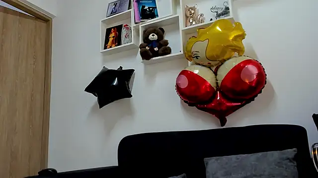 Sarah_Jhonson live cam on StripChat