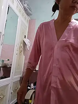 Jonaa99 live cam on StripChat