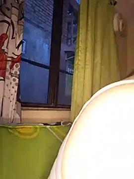 LauraHorny69