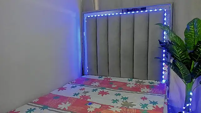 Stardoll_777 live cam on StripChat